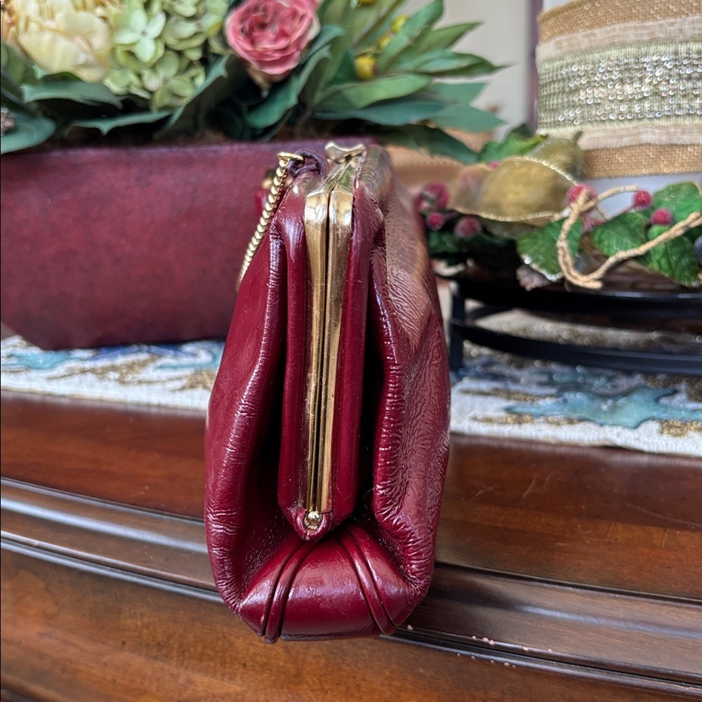 Hobo International Vintage Red Patent Leather Long Clutch Bag Chain Coin Purse - Picture 7 of 14